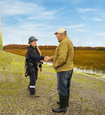 Fermier-et-technicienne