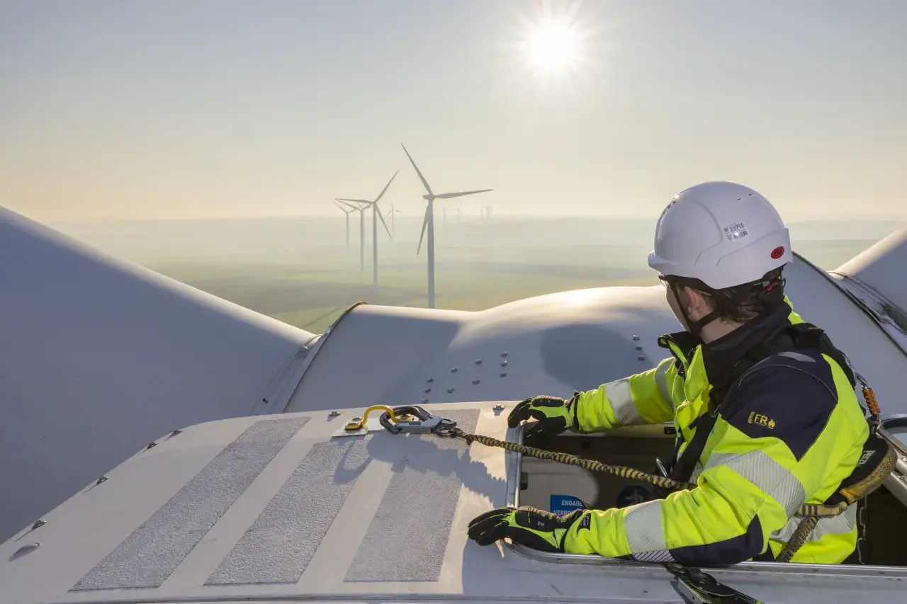 Technicien éolien sur éolienne France Vallée de l'Arce Boralex